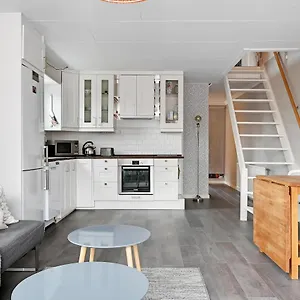 Entire Modern In Kista - Suitable For Four Persons Ferienhaus