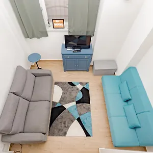 https://apt-barbaras-house-milano-navigli-2-km-from-duomo.it-lombardy.com